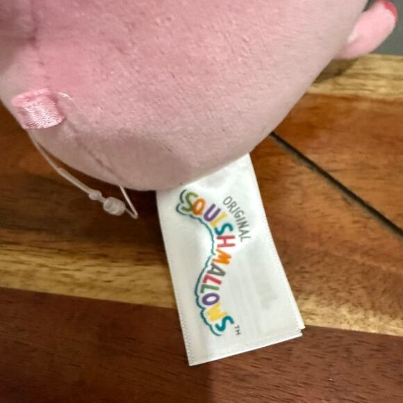 Squishmallows 5" Jamar the Pink Lemur Valentine's Day Plush Toy - Picture 5 of 6